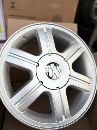 Jogo de rodas r15 Volkswagen
