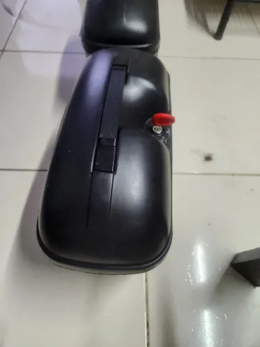 Bauletos laterais givi pouco usado 