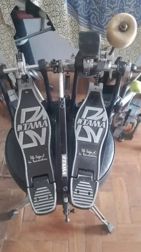 Pedal duplo TAMA