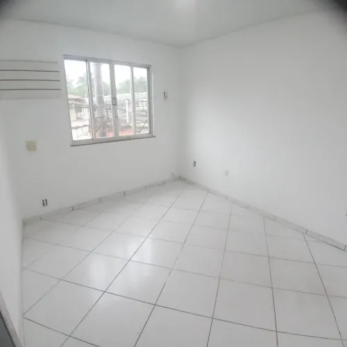 Alugo salas comerciais