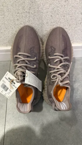 Oportunidade! Tenis adidas yeezy 350 v2