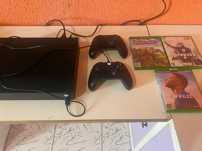 Xbox One X 1TB
