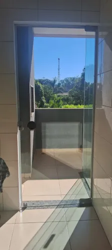 Porta de Giro vidro temperado padrão 0,89x2,10 de altura