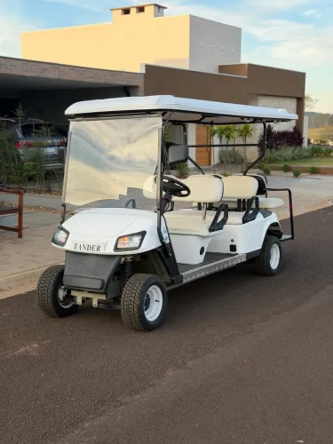 Carrinho de golfe 6 lugares