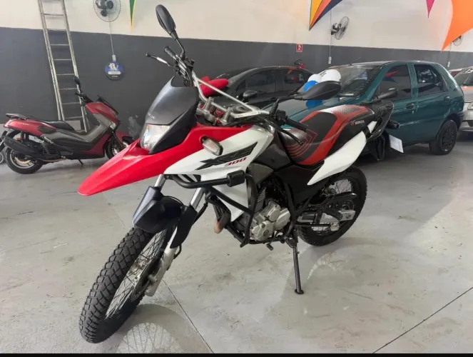Honda xre 300 2016