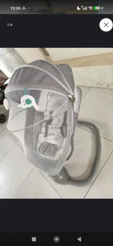 Cadeira de Balanço Elétrica para Bebê, com Bluetooth, Mosquiteiro e Vibração