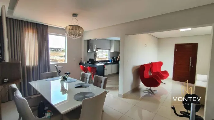 Apartamento à venda, 3 quartos, 1 suíte, 1 vaga, São Roque - Divinópolis/MG