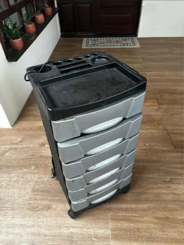 Carrinho gaveteiro cinza