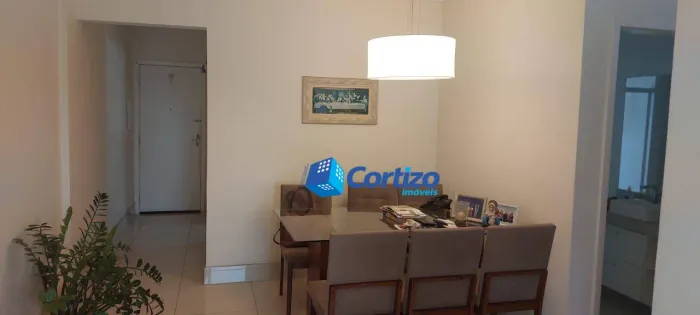 Apartamento à venda no Centro de Jundiaí com 2 dormitórios, suíte, planejados, sacada, pis