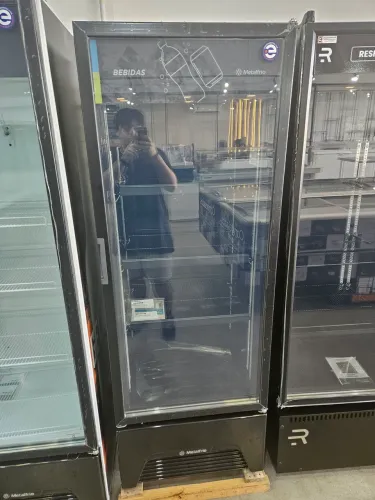 refrigerador expositor de bebidas 406 litros preto - novo