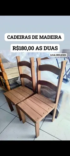 2 Cadeiras de madeira