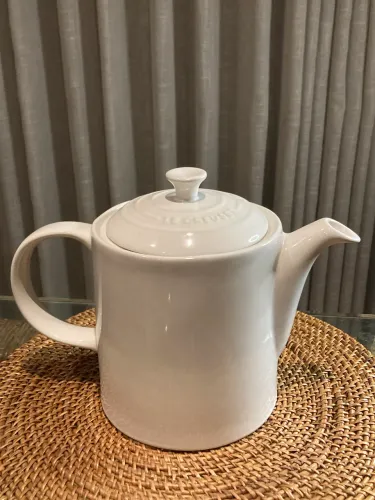Bule Le Creuset 1,3L Branco Original - Novo
