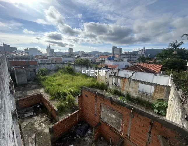 Terreno à Venda - Excelente Localização Central