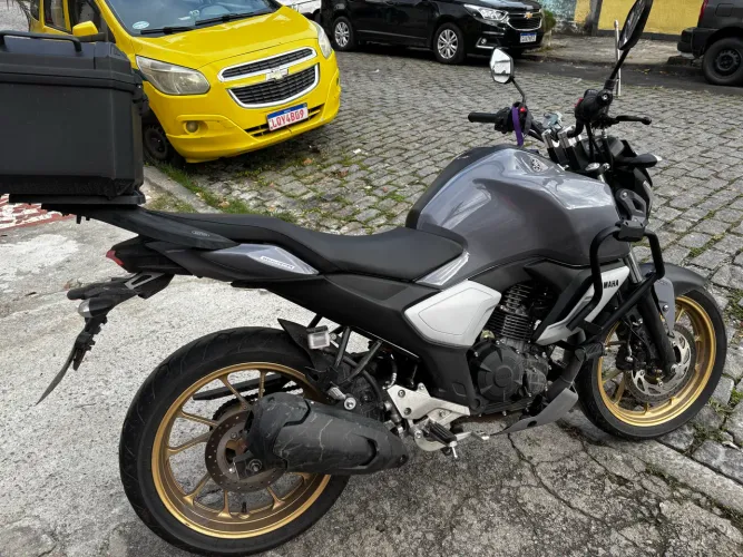 FZ 15 URGENTE 0KM