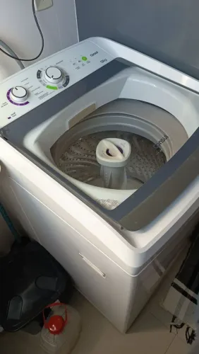 Máquina de lavar em excelente estado