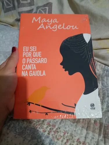 Livro Maya Angelou
