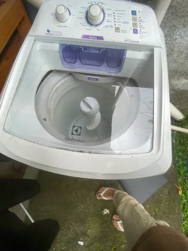 Máquina pra retirar peças