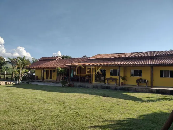Chácara com 2 dormitórios à venda, 2000 m² por R$ 895.000 - Fazenda Boa Vista - Roseira/SP