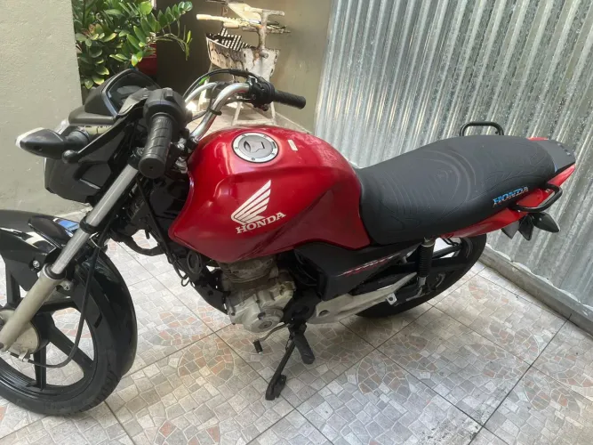 Vende-se sem queima vela