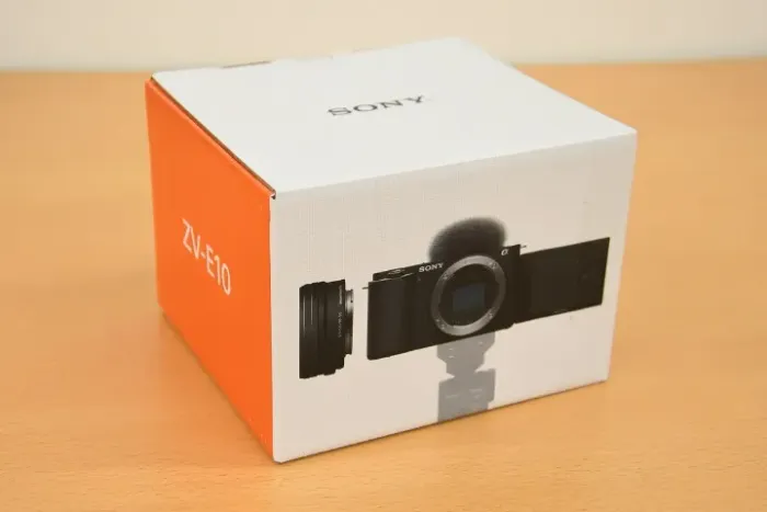 ZVE10 + lente 16-50mm Lacrada câmera sony alpha ZV-E10 ZVE-10, só falo whats, não falo olx