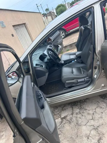 Honda Civic Sedan LXS 1.8/1.8 Flex 16V Aut. 4P 2010