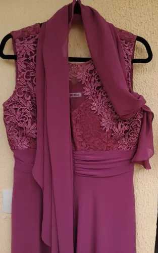 Lindo vestido de festa cor açaí - 44