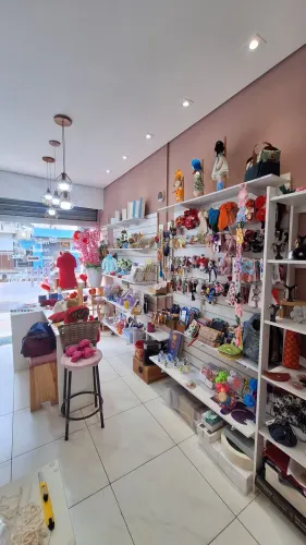Vendo ponto comercial Loja toda montada