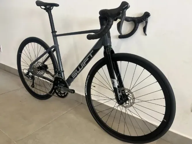 Bicicleta de estrada speed Swift Enduravox