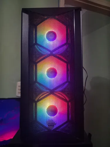 Vende-se gabinete com 3 fans RGB