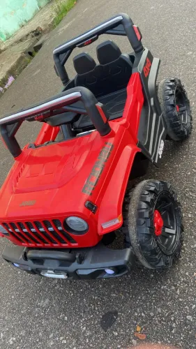 Vendo Jeep novo de criança