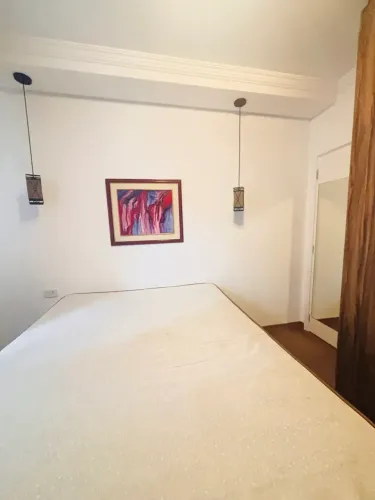 MORE AO LADO DO SHOPPING CURITIBA | 2 QUARTOS MOBILIADO + VAGA DE GARAGEM