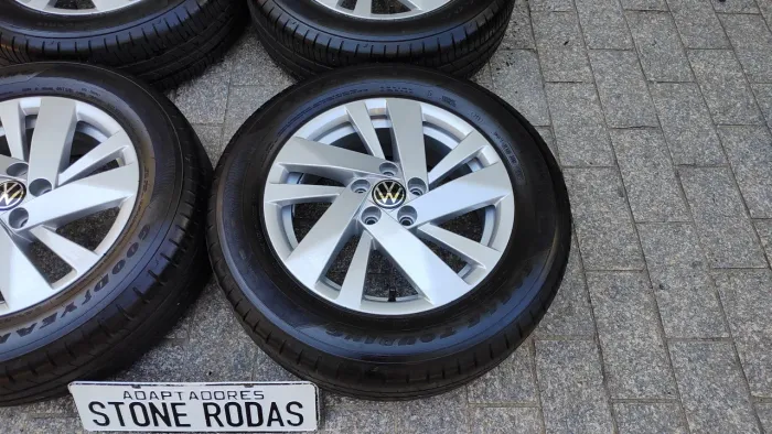 Rodas Vw Novo Polo TSI aro 15" 5x100 com pneus 