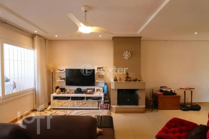 Casa à venda em Hipica com 142 m², 3 quartos, 1 suíte, 4 vagas