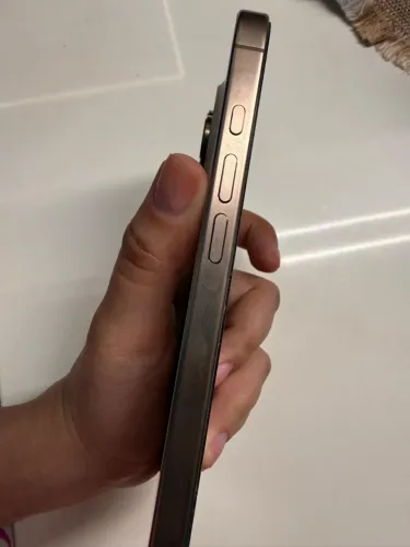Vendo iPhone 16 pro Max 
