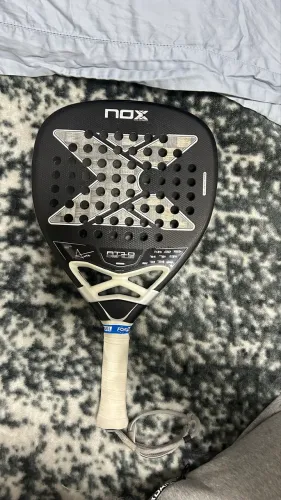 Raquete Padel AT10 NOX 2026 Agustin Tapia