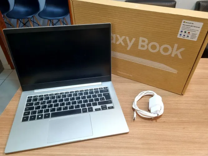 Notebook GALAXY BOOK GO - SEMINOVO