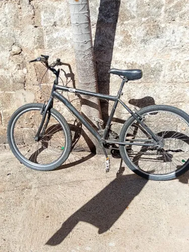 Vendo uma bicicleta