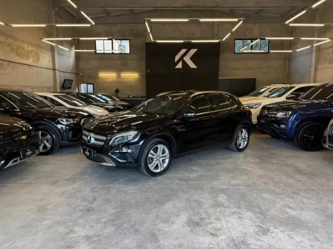 Mercedes-Benz GLA 200 Vision 1.6/1.6 TB 16V Flex Aut. 2015