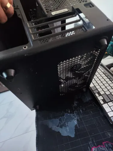 Gabinete Aquarius MT-G710BK Sem Fonte C3Tech Gaming