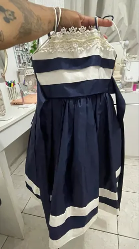 Vendo vestido infantil 6/8 anos 100$