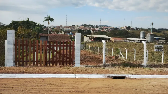 TROCO POR CARRO ou vendo ( LEIA A DESCRIÇÃO)