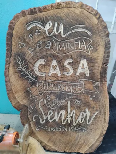Placa Decorativa de Madeira Rústica 