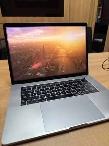 macbook pro 15 i9