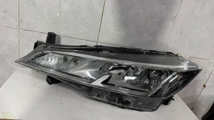 Farol Esquerdo Nissan Kicks 2022 2023 2024 2025 Original