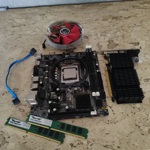 8GB de RAM DDR3 + NVIDIA GeForce GT 710 + I3 2100 + Placa mãe+ AirCooler