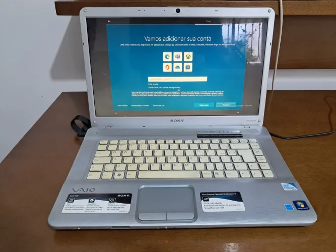 Notebook Sony VAIO VGN-NW210AE - Funciona na tomada