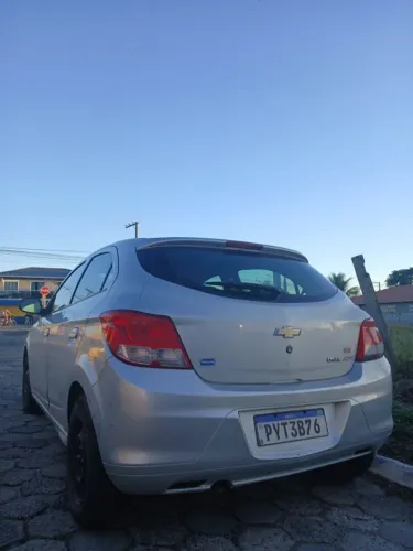 Chevrolet Onix JOY Hatch 1.0 8V Flex Mec. 4P 2017