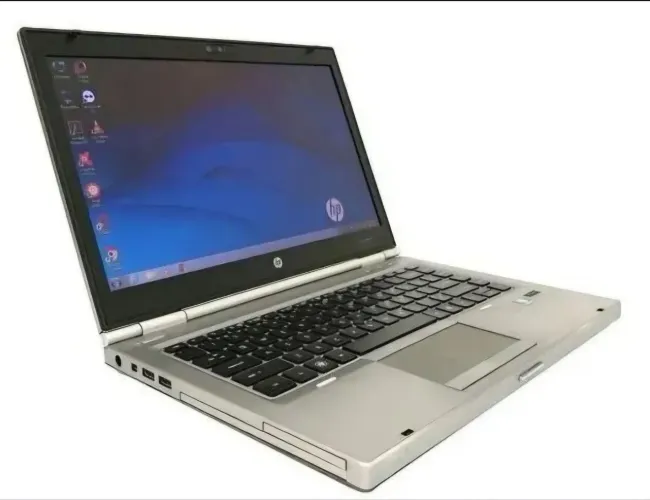 Notebook HP I7 com 16GB de RAM, SSD de 240GB