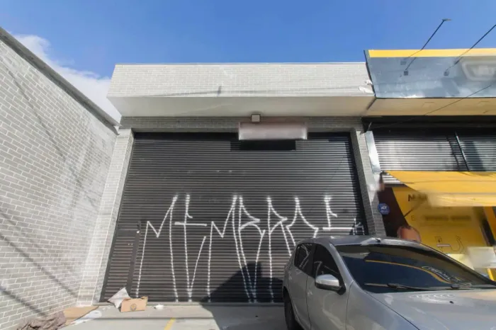 Prédio comercial na Avenida Olavo Egídio de Souza Aranha, 1687 - Loja1 165 m²