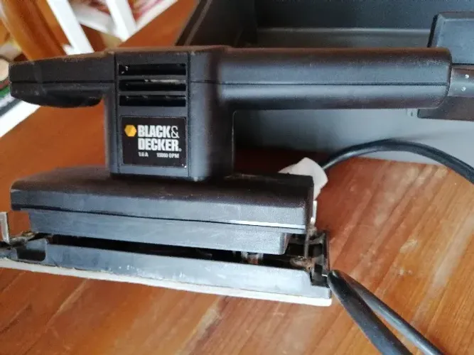 BLACK & DECKER - LIXADEIRA ElËTRICA ORBITAL americana - funciona perfeitamente